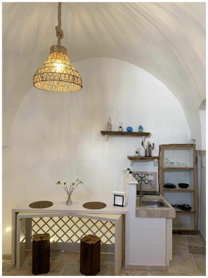 White Stone Flats & Studios Ostuni Εξωτερικό φωτογραφία